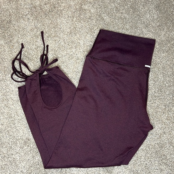 Aerie Chill Play Move Capri Leggings Women's Heathered Purple/Maroon Cutout Ties - Picture 1 of 15